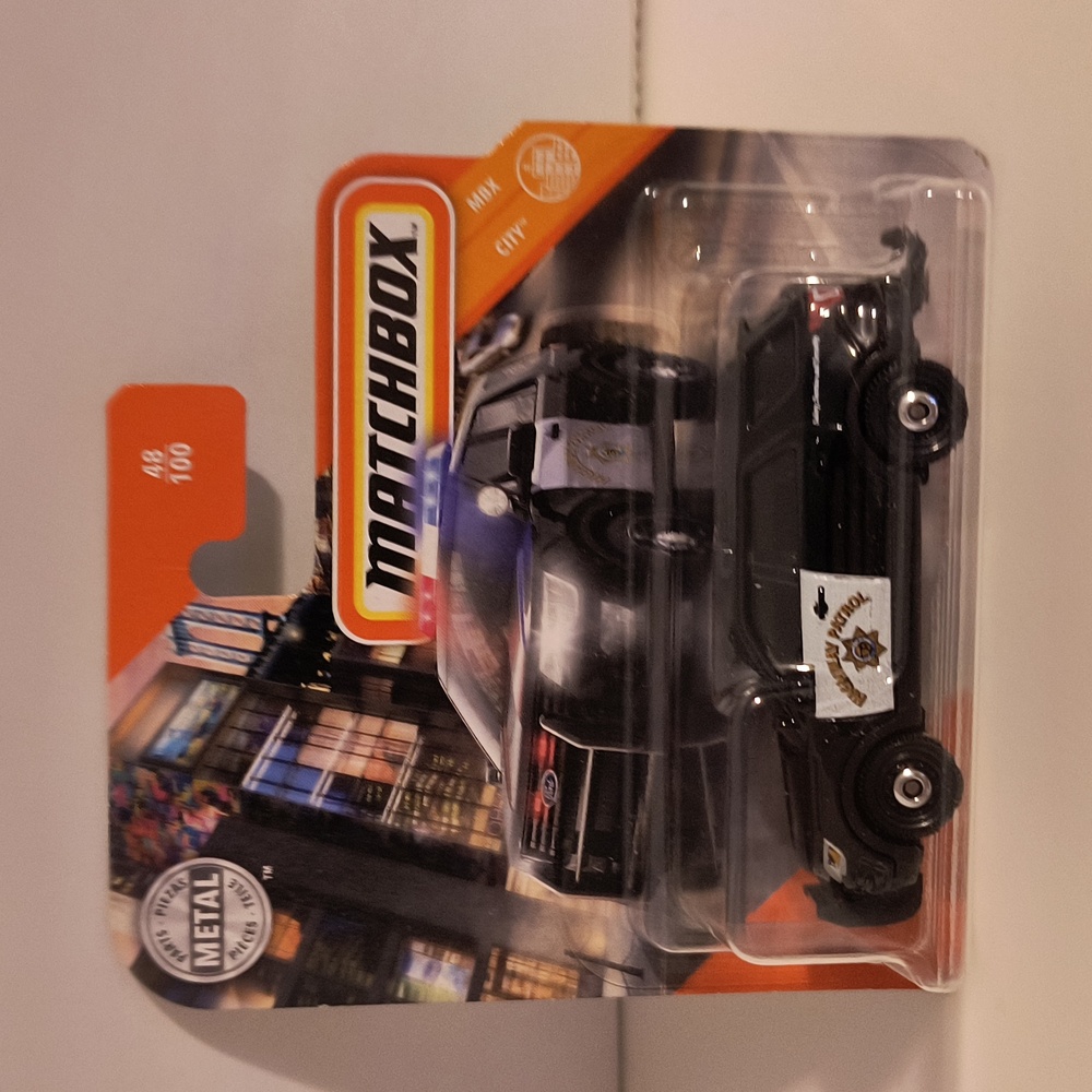D2 Matchbox 2016 ford Interceptor Utility police with shipping protector